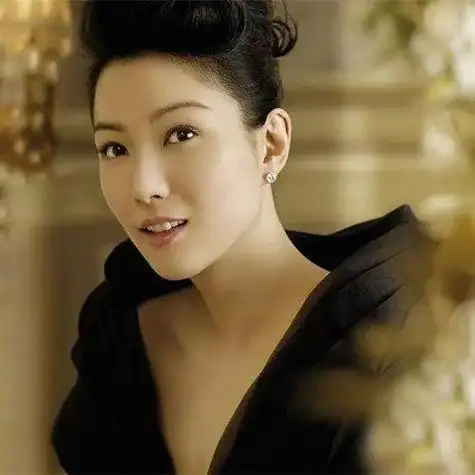 消失7个月后,她终于现身袒露真相|影后|郑秀文|演唱会|首映礼|终身