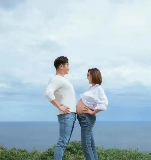 杜若溪与老公一起过第11个520,表白严屹宽:在一起就是最好礼物