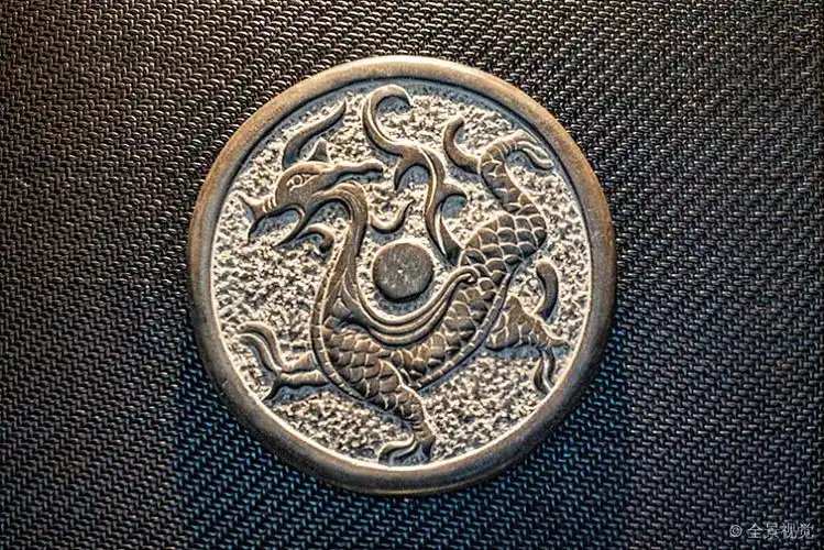 云南省腾冲市酒店大厅装饰雕塑_龙_图片大全—全景创意图库(quanjing.