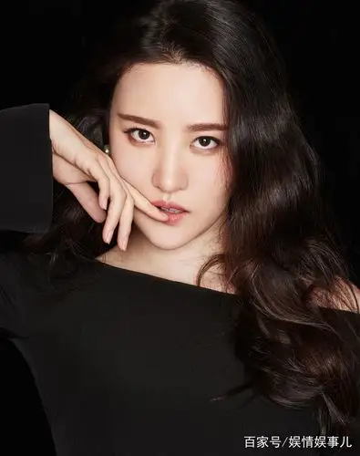 刘筱筱被媒体称为"小刘亦菲",是中央戏剧学院新一代"中戏校花".