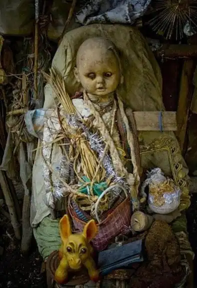 墨西哥神秘娃娃岛令人毛骨悚然