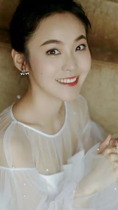 吉林美女——张佳宁,性感靓丽,清纯灵动,未来可期_网易订阅