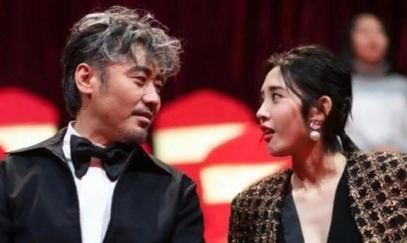 吴秀波不只一次在各种场合说起过刘蓓是自己的恩人,并且是她带着自己