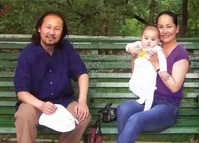 回顾娱乐圈里三位酒蒙子腾格尔喝酒散尽家财景岗山判若两人