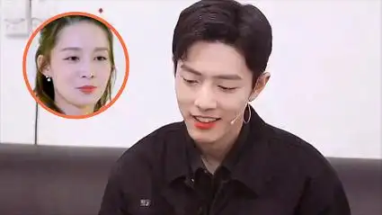 肖战直播提到李沁,有谁注意肖战下意识反应?终究是杨紫错付