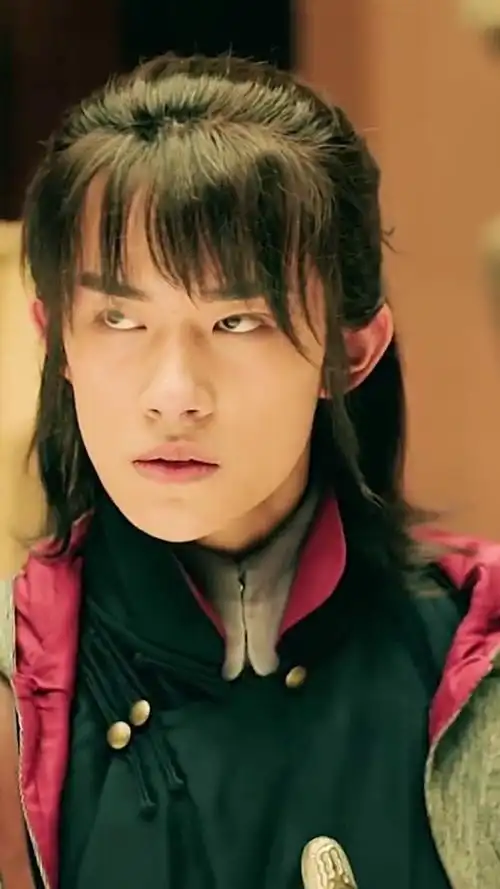 一起看明星的颜值巅峰《大城小爱》易烊千玺