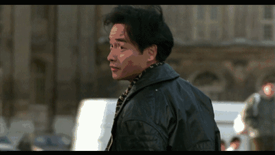 今天张国荣跳楼自杀了,当时不知道谁是张国荣,后来知道就是《纵横四海