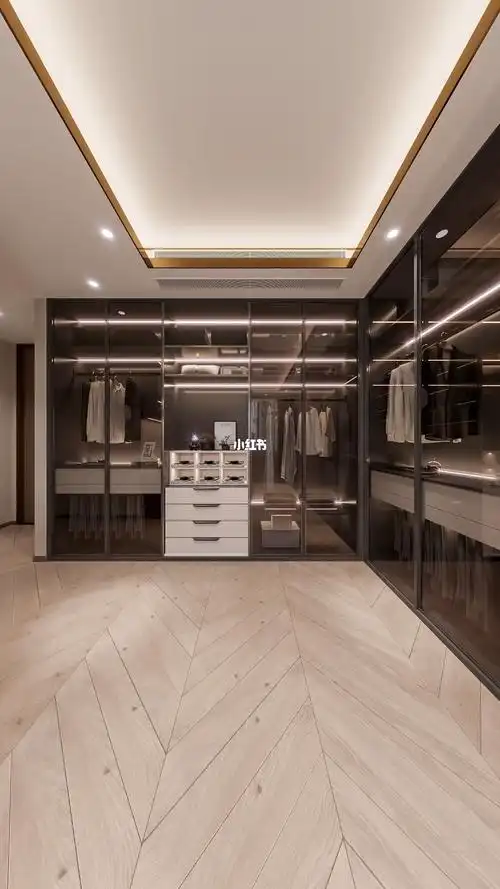 现代轻奢衣帽间