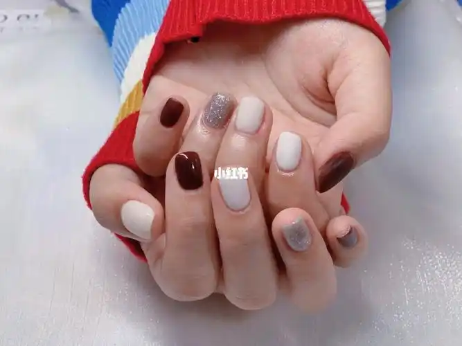 美甲练习-纯色小短甲