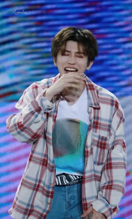 好治愈的笑容啊,感染力爆棚!要永远开心#蔡徐坤#ride or die -蔡徐坤