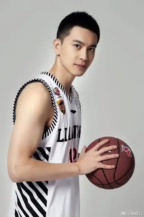 热门  #辽宁男篮 #杨鸣教练  这几年辛苦了,祝福小12 - 抖音