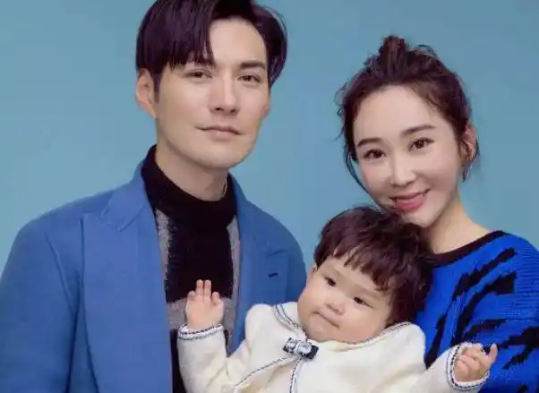 杜若溪:嫁给偶像严屹宽,失去两个孩子后得女,包容对方让婚姻圆满_作品