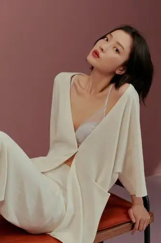 杜鹃演员性感写真