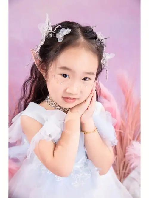 5周岁照新鲜出炉我爱我的祖国