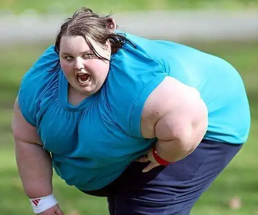 美国巨臀女子曾压碎马桶 细数惊爆眼球的胖子