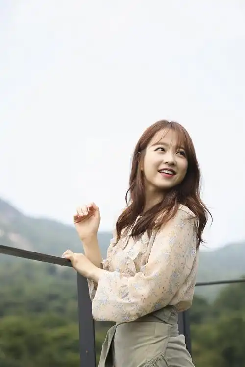 朴宝英户外写真,高清图片,手机壁纸