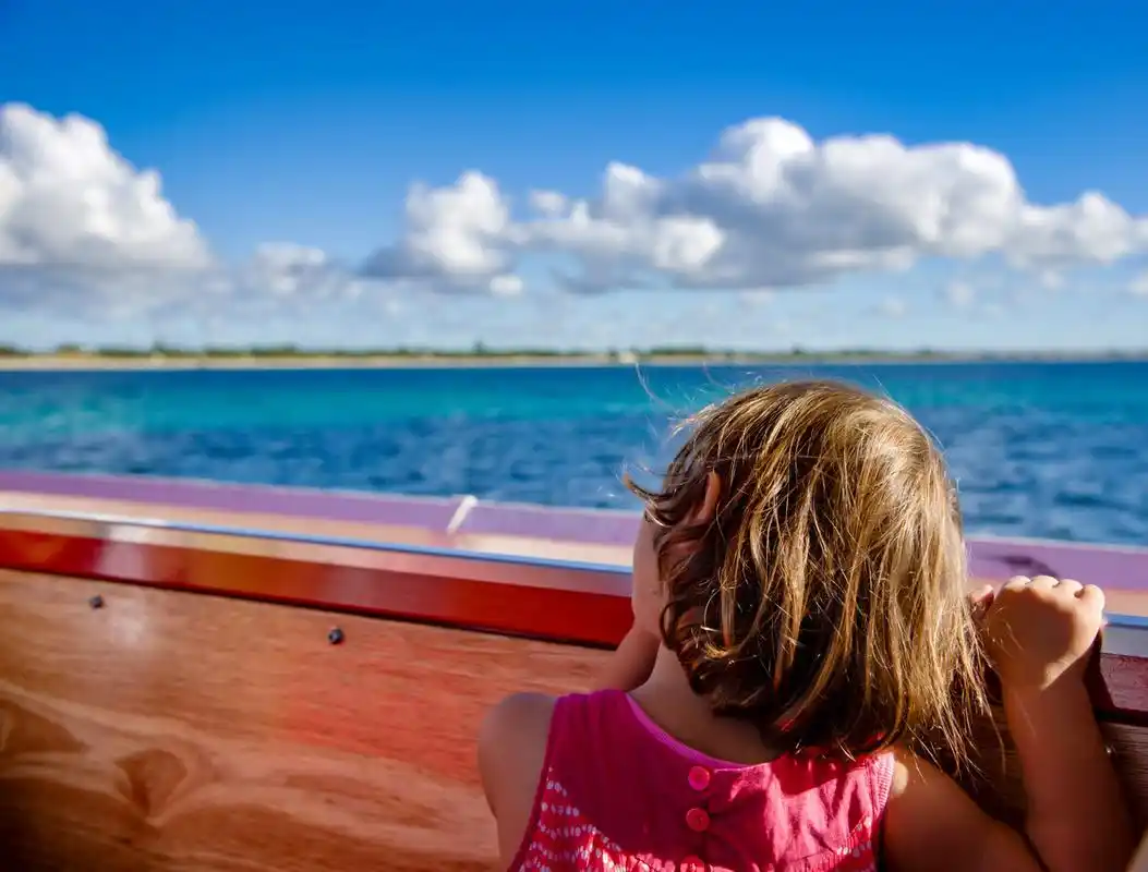 2017busselton 栈桥小火车上拍的小女孩背影