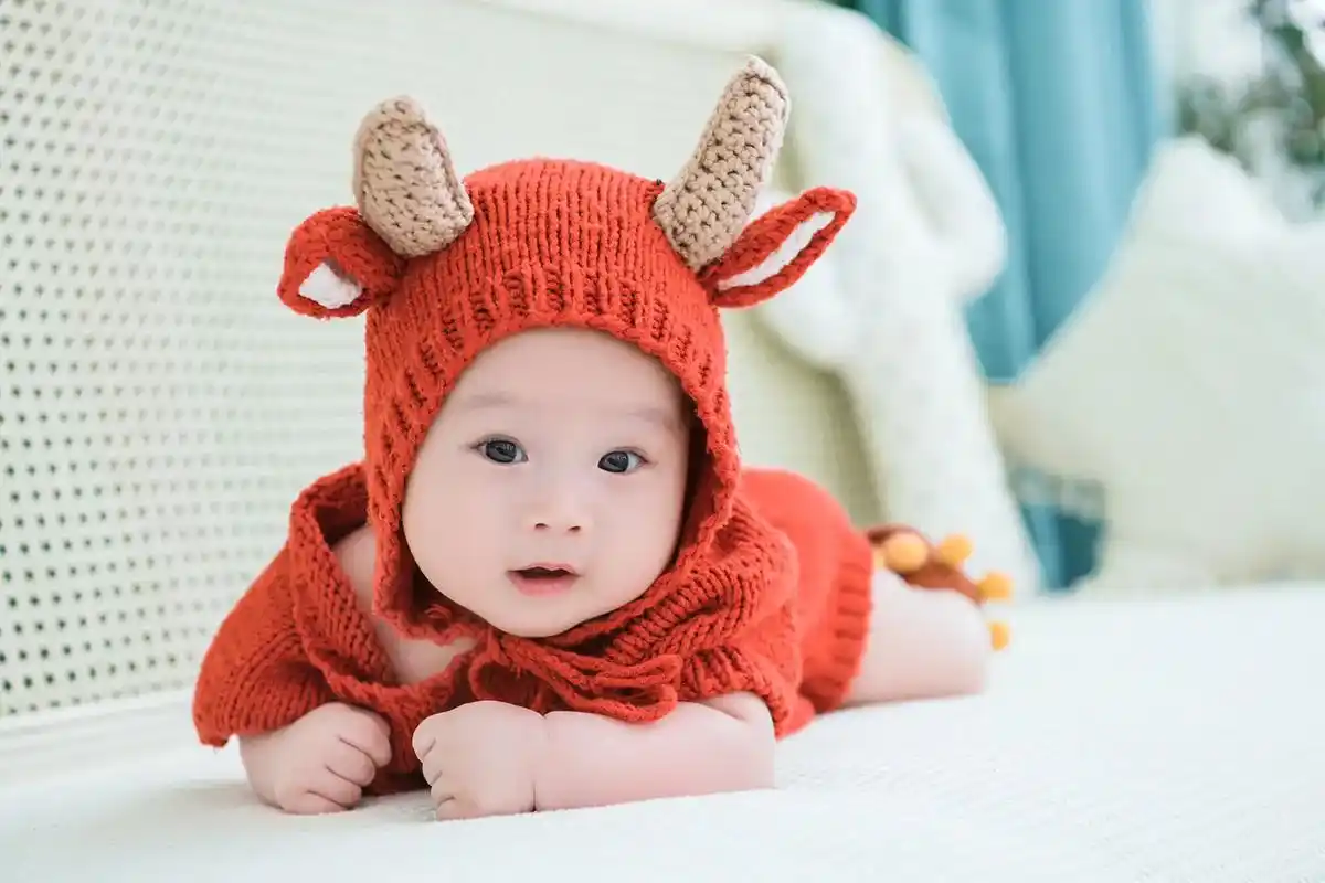 被你萌化了 #宝宝百天照 照片出炉啦～#小可爱上线 - 抖音