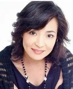 "皇后专业户"戴春荣:与老师恩爱34年零绯闻,女儿女婿都是演员