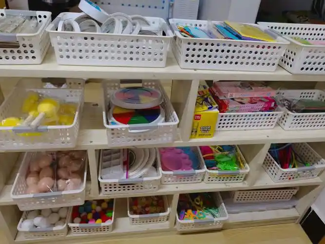 写美篇    益智区投放的每一项材料都力求孩子在操作中获得知识和能力