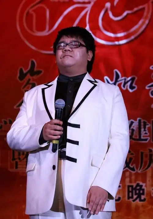 《星光大道》曾成就了许多普通人的音乐梦想,为他们提供了一个展现