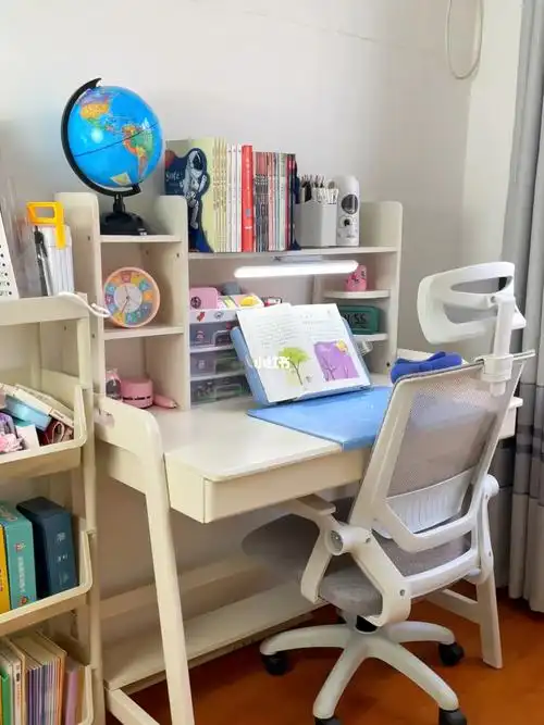 孩子书桌收纳