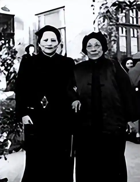 依旧拒绝认罪,回想陈璧君追随其夫汪精卫的一生,或许在她的认知中