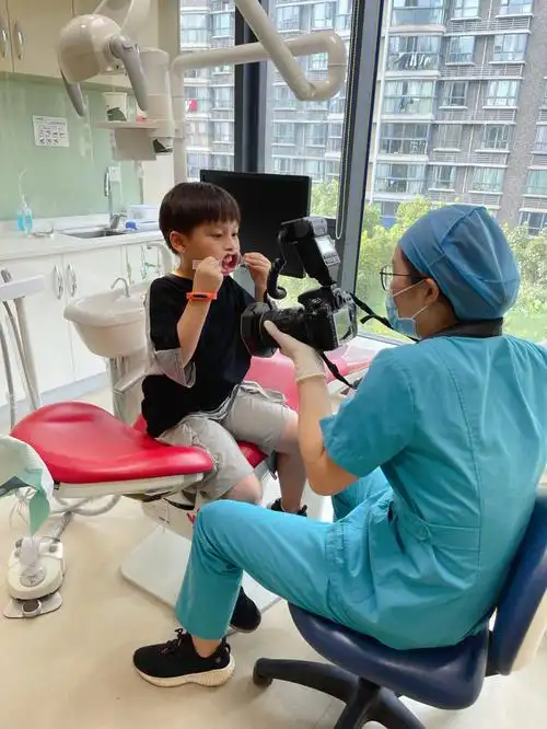 腺样体肥大手术后牙齿矫正8岁开始牙套日记