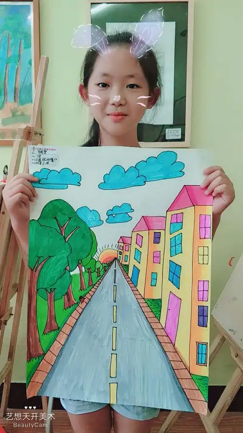 艺想天开美术培训精英班暑期第五课,第六课《透视场景》