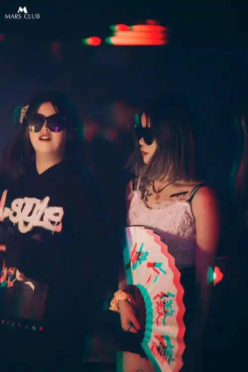 08品牌揭幕圆满落幕,启幕城市新地标-宁波玛尔斯酒吧/mars club