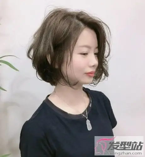 中短发适合烫什么卷 中短卷发造型时髦超吸精