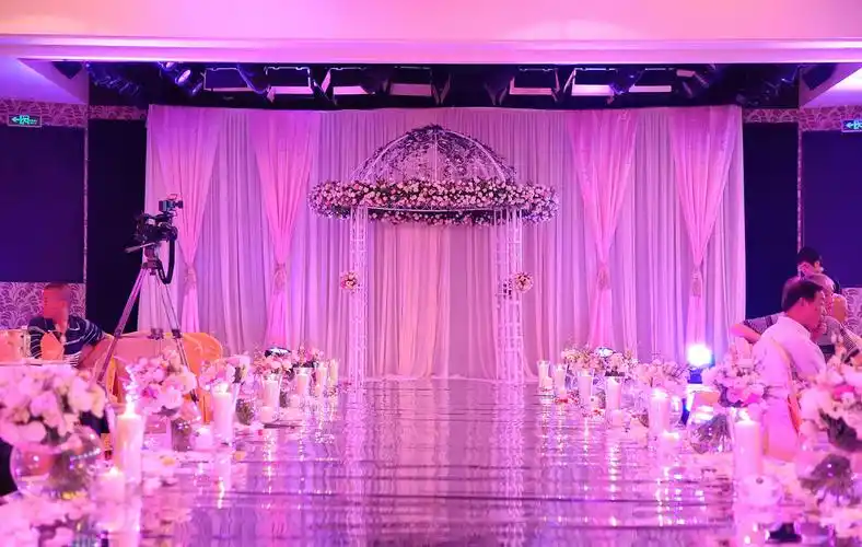 婚礼婚宴现场布置-场地布置案例-舞台设计布置案例