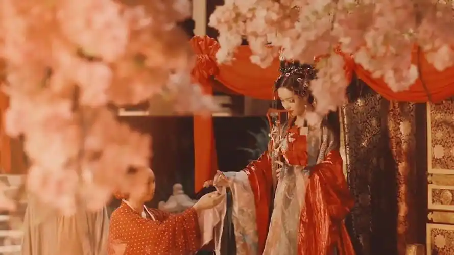 那年十里红妆 桃花盛开 她一身红嫁衣二… - 堆糖,美图壁纸兴趣社区