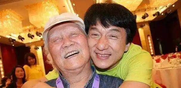 原创成龙为儿子取名房祖名认祖归宗可不肖子却因吸毒而锒铛入狱