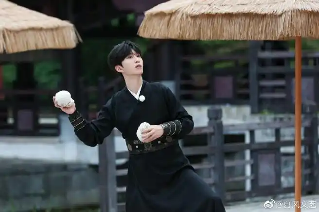 范丞丞奔跑吧古装造型剧照##范丞丞奔跑吧侠风剧照