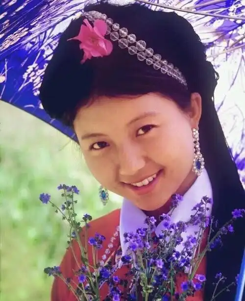 为争男人扇耳光,现两人近况大不同|张伟欣|杨二车娜姆|李小璐_新浪