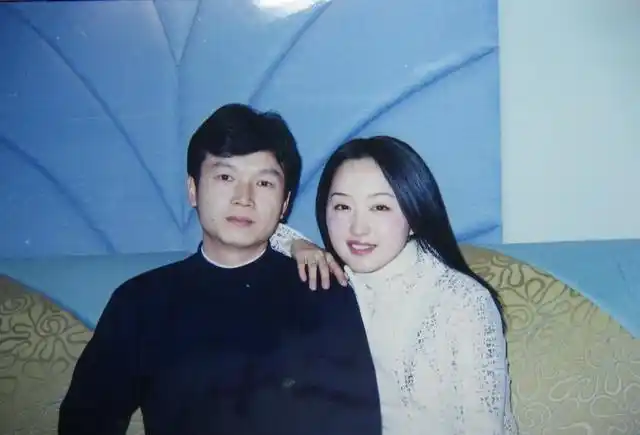 这辈子最大的错事, 就是爱上了一个罪犯|杨钰莹|赖文峰|罪犯_新浪新闻