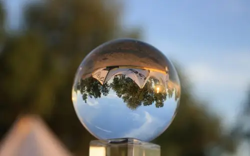 电脑壁纸 摄影 静物写真 水晶球里的童话世界