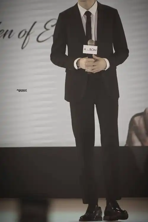 陈立农 西装 图见水印 来自微博