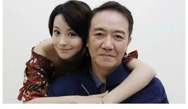 63岁李幼斌与小13岁二婚妻子罕同框,网友:50岁的史兰芽好漂亮|史兰芽