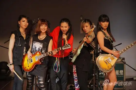 好声音学员毕夏发单曲 组建女子摇滚乐队