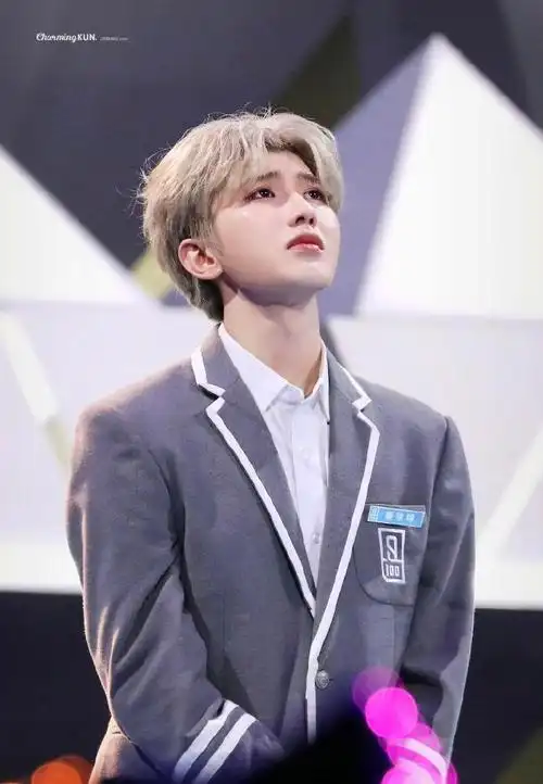 蔡徐坤c位出道六周年##蔡徐坤c位出道六周年快乐