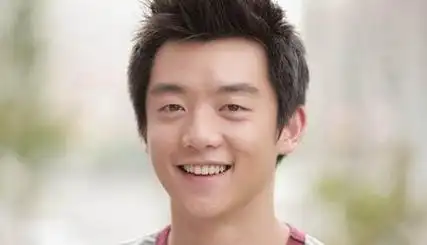 郑恺个人资料,郑恺图片,《离婚前规则》黎昕扮演者郑恺-帝神算命网手