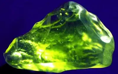 六方晶系陨石钻石特征