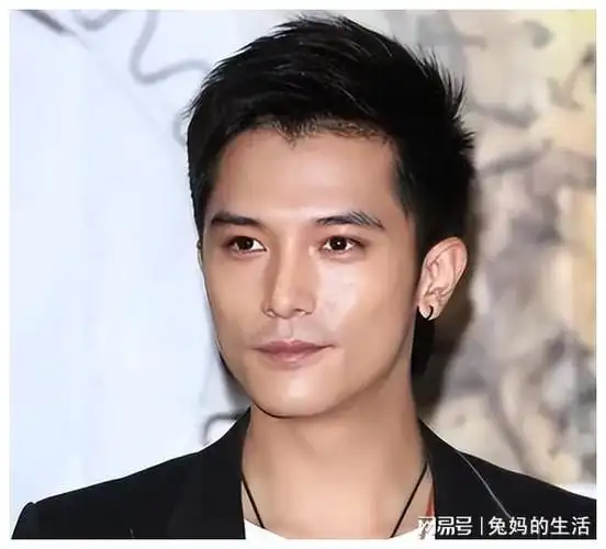 情场浪子邱泽:曾抛弃杨丞琳,伤害过唐嫣,为何选了二婚许玮甯?