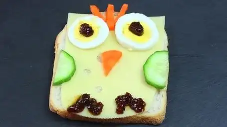 可爱猫头鹰三明治