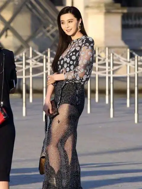 离开ps腿粗得没法看的7大女星网友刘亦菲的腿简直惊人