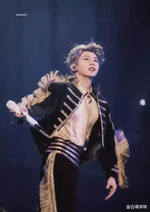 王源《客厅狂欢》巡回演唱会重庆站圆满落幕,感谢歌迷支持与关注
