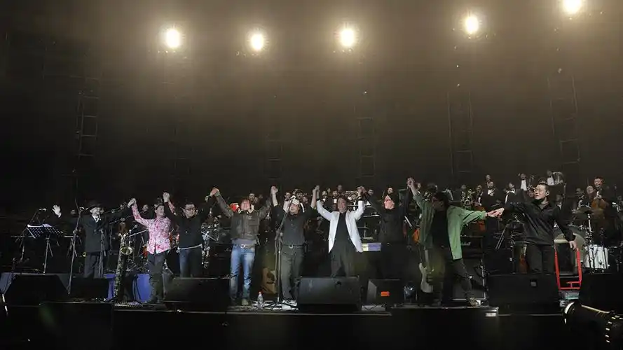 崔健《摇滚交响音乐会》 数位实体8月23日全球首发