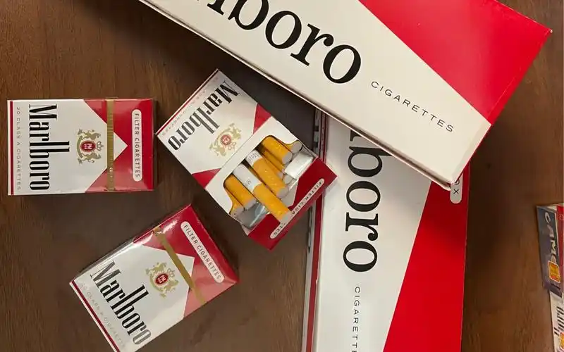 万宝路香烟 美税红美短